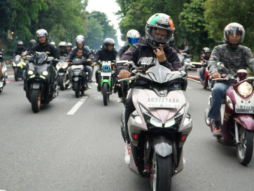  Komunitas Motor Diajari Merawat Motor Agar Performa Tetap Optimal