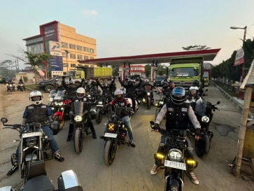X Brothehood dan QJ Riders Bersama Gelar Touring dan Baksos di Sukabumi