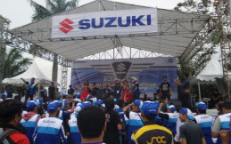 Suzuki Rayakan Kebersamaan dengan Ribuan Bikers di 7 Kota