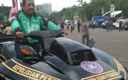 Kendaraan Amfibi Baru Super Canggih Milik Polri, Bisa di Darat dan Air
