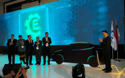 Bapak Kendaraan Listrik Asia Hadir di Periklindo EV Conference 2024