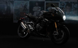 Triumph Speed Triple 1200 RR Bond Edition, Hanya Tersedia 60 Unit
