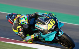 Disodorkan 2 Sasis Malah Loyo, Ini Komentar Valentino Rossi!
