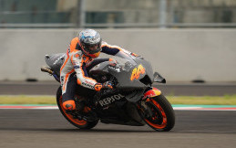 Latihan Pertama MotoGP Mandalika: Espargaro Tercepat, Sang Juara Bertahan Terlempar dari 10 Besar