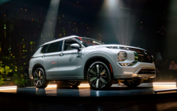 Resmi Meluncur, Intip Spesifikasi dan Harga Mitsubishi Outlander PHEV Terbaru