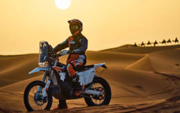 KTM Hadirkan 450 Rally Replica 2026 dan Edisi Spesial Sanders, Siap Taklukkan Dakar