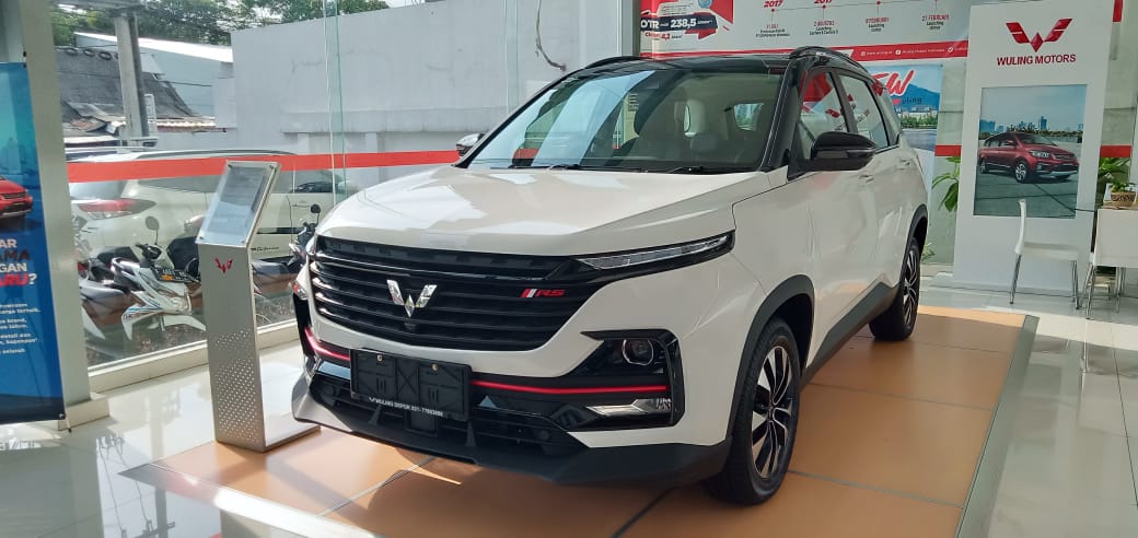 Profil Wuling Almaz RS