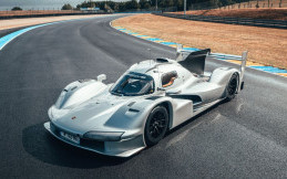 Porsche 963 RSP Resmi Meluncur, Mobil Balap Le Mans yang Bisa Dipakai Sehari-hari