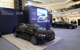 Ada Mercedes-benz E Class dan S-Class Terbaru di Star Expo Senayan City