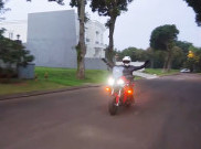 Touring Pakai Lampu Hazard, Jangan Norak, Sob!