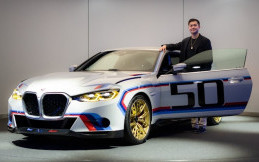 BMW 3.0 CSL Pertama Sudah Dikirim ke Pemilik