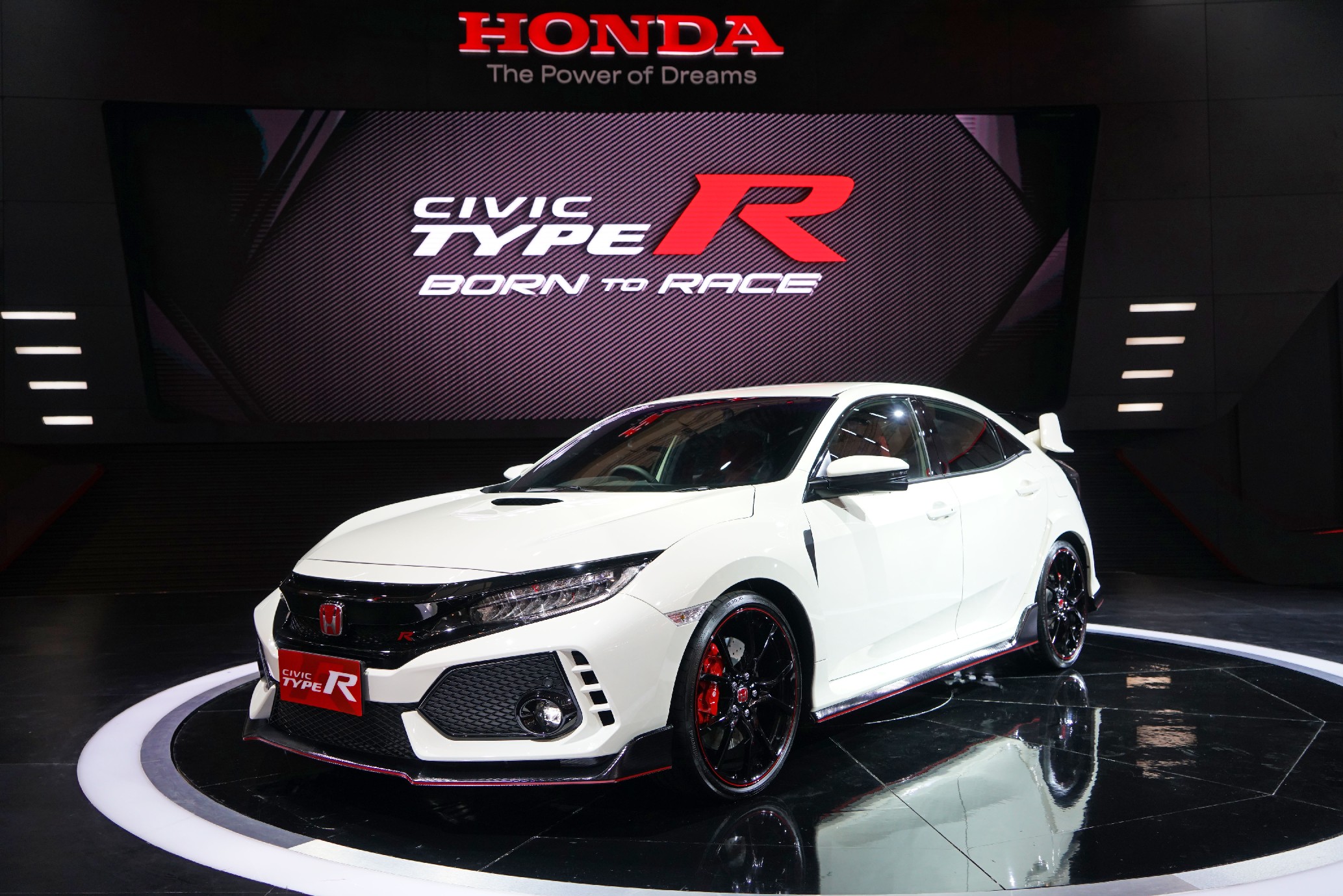 Baru 4 Hari Meluncur Di GIIAS, Honda Civic Type R Terjual 15 Unit 
