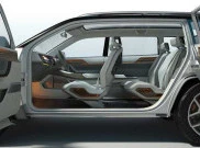 Mobil Terbaru Geely Pakai Pintu Bunuh Diri