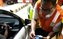 Layanan Mobile Reader Mampu Pangkas Waktu Transaksi di Jalan Tol