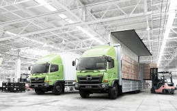 Gratis Cek Sampai Diskon Parts 45%, Hino Gelar Kampanye Peduli Banjir