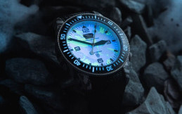 Jam Tangan Keren untuk Pecinta Land Rover