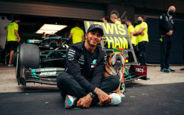 Lewis Hamilton Dianugerahi Laureus World Sports Awards karena Perangi Rasis