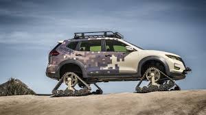 Garang, Nissan SUV Pakai Roda Tank