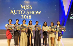 Wanita Cantik Ini Terpilih Menjadi Miss Auto Show 2018 