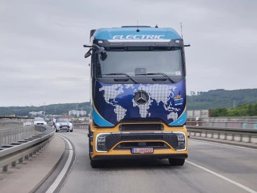 Mercedes-Benz eActros 600 Keliling Dunia, Gak Mampir di Indonesia!