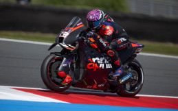 Lorenzo Savadori Resmi Perpanjang Kontrak dengan Aprilia Racing 2 Tahun Kedepan