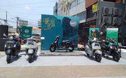 Vespa GTS Super Tech 300 Sapa Jakarta Timur