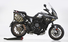 Naik Motor MV Agusta, Touring 11 Negara dalam Waktu Satu Hari!