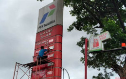 Harga BBM Pertamina dan SPBU Swasta Turun, Ini Daftarnya 