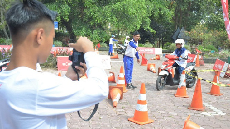 AHM Ajak Puluhan Pelajar Peduli Keselamatan Berkendara Dengan Cara Kekinian