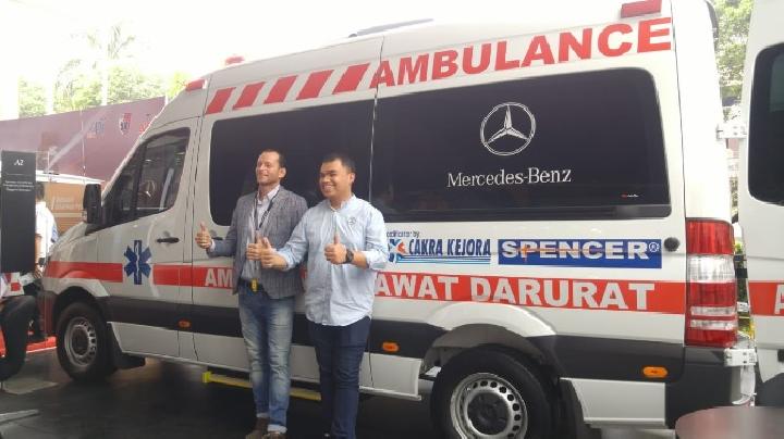 Mercedes-Benz Pajang Sprinter Yang Telah Disulap Menjadi Ambulance Mewah