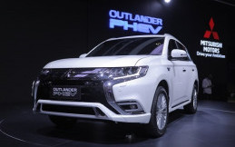 Perkuat Pasar ASEAN, Mitsubishi Kenalkan Outlander PHEV di Filipina