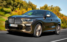 BMW X6 M50i, Varian Paling Bertenaga  