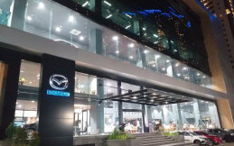  Mazda Perkenalkan Diler Megah Dengan Kualitas Modern di Simprug Jakarta