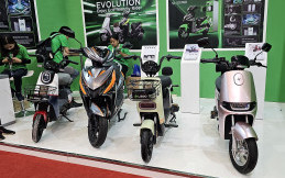 Motor Listrik Lisgo Hadir di IMOS 2023 Harga Terjangkau