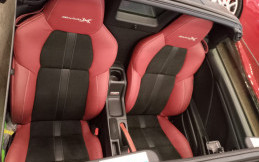 Jangan Bersihkan Interior Mobil Asal-asalan, Begini Caranya