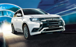 Mitsubishi Outlander PHEV Debut di Thailand