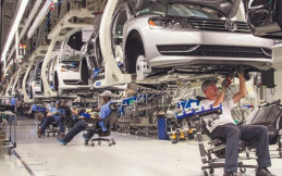 Volkswagen (VW) Pensiunkan Ribuan Karyawan Lansia