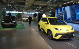 BYD Atto1 Resmi Melantai di Indonesia dengan Harga Mulai Rp195 Juta