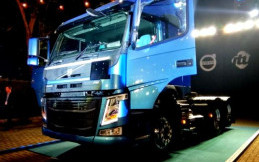 Volvo Hadirkan Truk Baru, Lebih Nyaman dan  Aman untuk Jalan di Indonesia