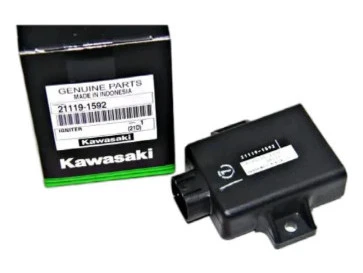 Pecinta Kecepatan Kawasaki Ninja 150 2 Tak, Jangan Bingung Pilih CDI