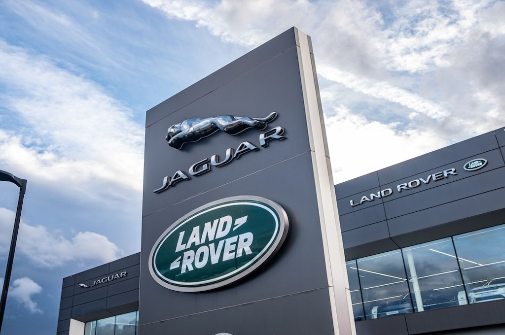 Tekanan Bisnis Paksa Jaguar Land Rover Akan Pangkas 4.000 Pekerja