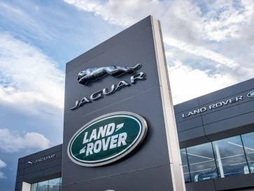 Tekanan Bisnis Paksa Jaguar Land Rover Akan Pangkas 4.000 Pekerja