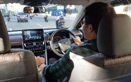 Posisi Tubuh Berkendara Mobil yang Ideal, Ini Penjelasannya