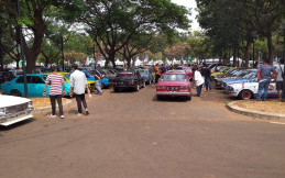 Rayakan 17 Agustus, Penggemar Motor dan Mobil Lawas Belum Merdeka, Mengapa?
