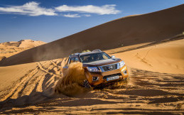 Nissan Navara Taklukan Gunung Sahara