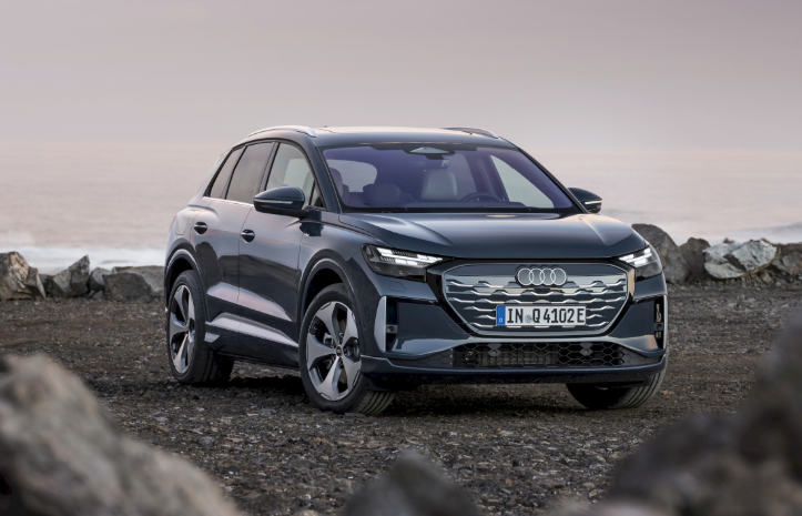 Bisa jadi Sumber Listrik Rumah, Audi Q4 e-tron Tampil Futuristis Tanpa Tombol Fisik