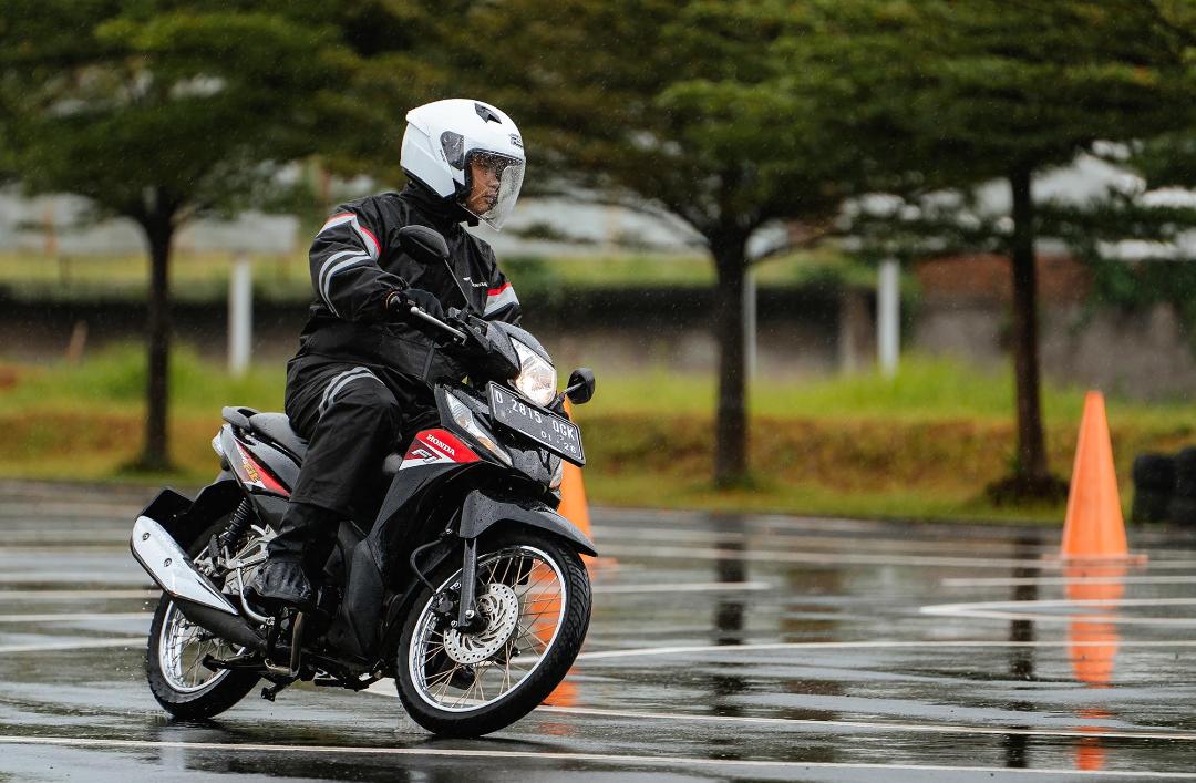 Jangan Abaikan, Ini Komponen Motor yang Rentan Rusak Saat Musim Hujan