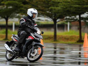 Jangan Abaikan, Ini Komponen Motor yang Rentan Rusak Saat Musim Hujan