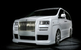 Operasi Wajah Toyota Alphard jadi Mirip Rolls Royce 