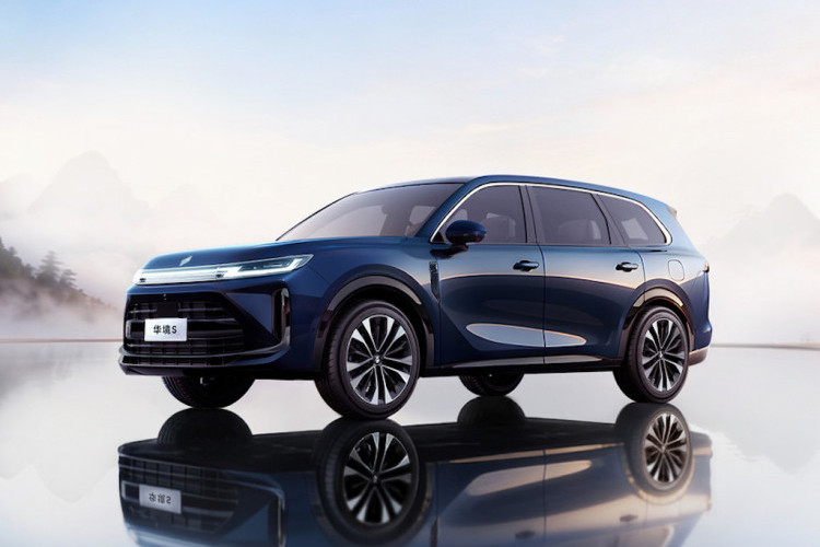 Kolaborasi Wuling-Huawei, Hasilkan Mobil Hybrid Huajing S